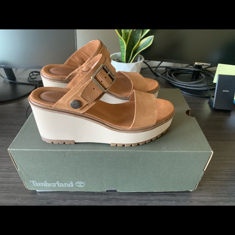 Timberland Nubuck Sandals in Rust size 8.5 M